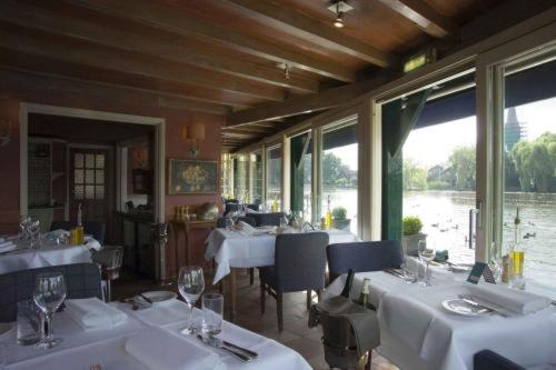 Hotel Restaurant 'T Jagershuis Ouderkerk aan de Amstel Nhà hàng bức ảnh